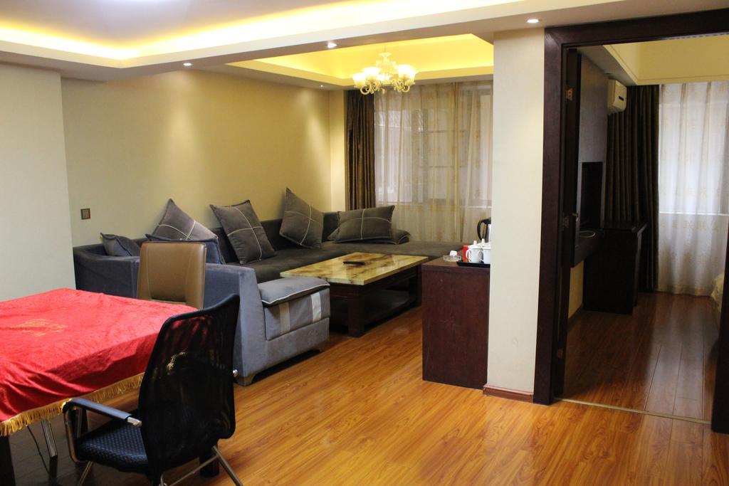 Kunming Youlian Hotel Екстер'єр фото