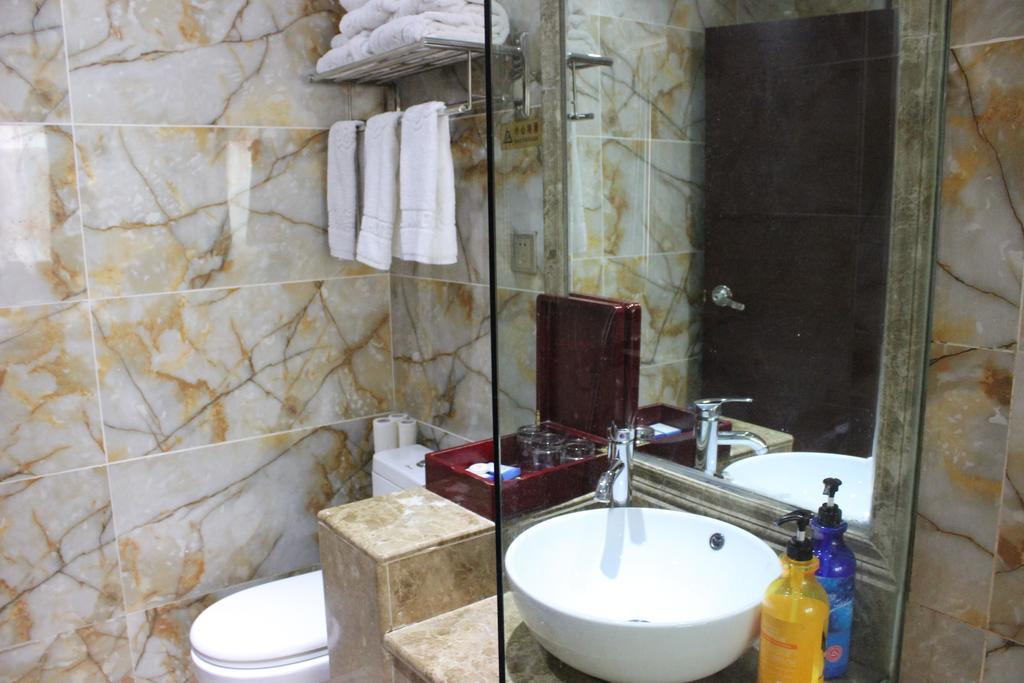 Kunming Youlian Hotel Екстер'єр фото